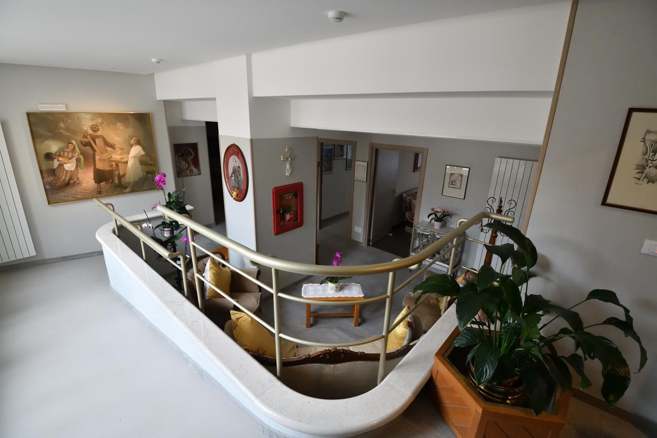 Casa Ospitalita San Giuseppe Bed and Breakfast L'Aquila Eksteriør billede